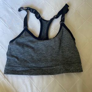 sports bra